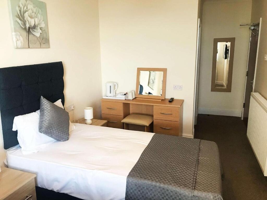 Mars Hotel Seaview Blackpool Bagian luar foto